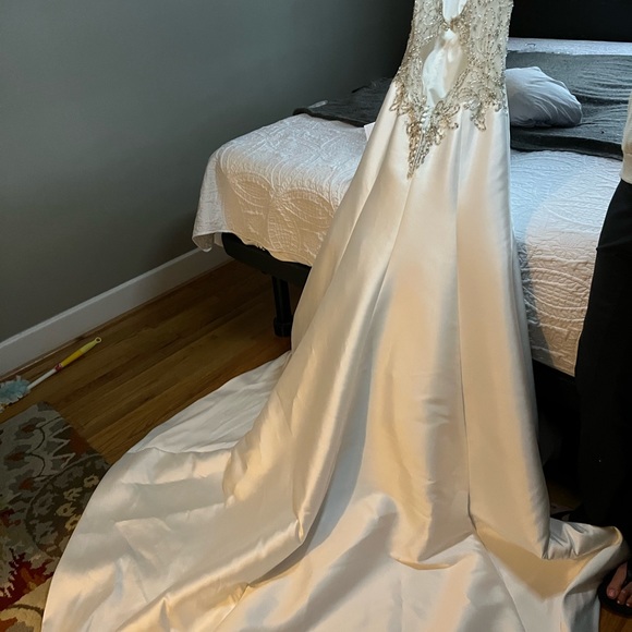 Sweetheart Wedding Dress - Picture 6 of 6